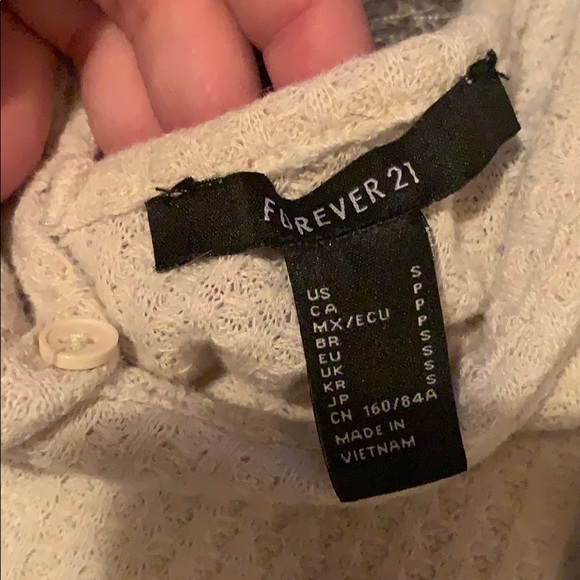 Forever 21 crop top - Picture 3 of 3